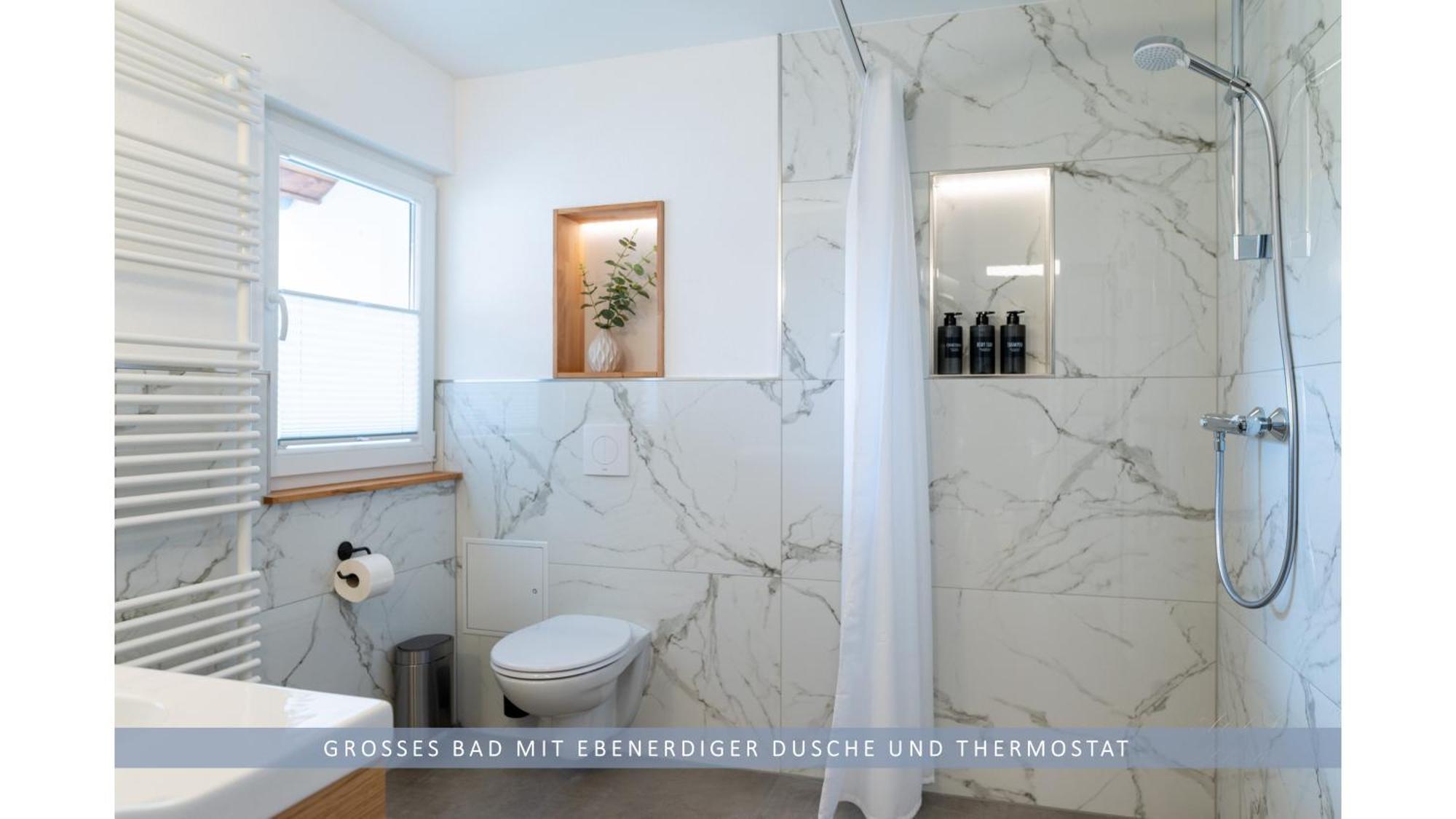 Apartment Leinetal - Bester Schlafkomfort In Hochwertiger Hotelbettwaesche, 3 Zimmer - Grosse Kueche, Duschbad & Parkplatz Northeim Exterior foto